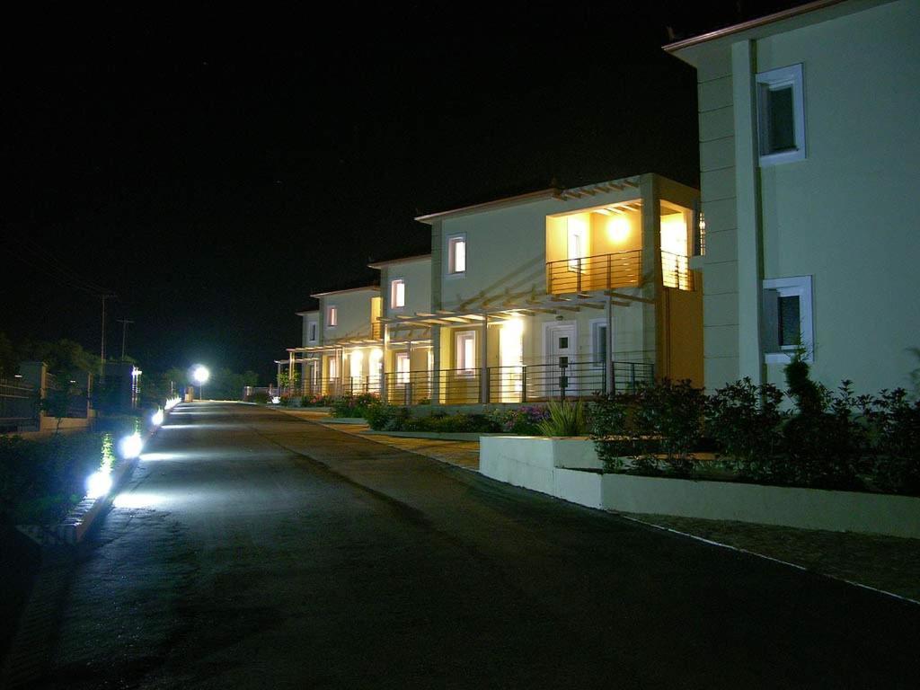 Antonios Village Hotel & Apartments Arkúdi Kültér fotó