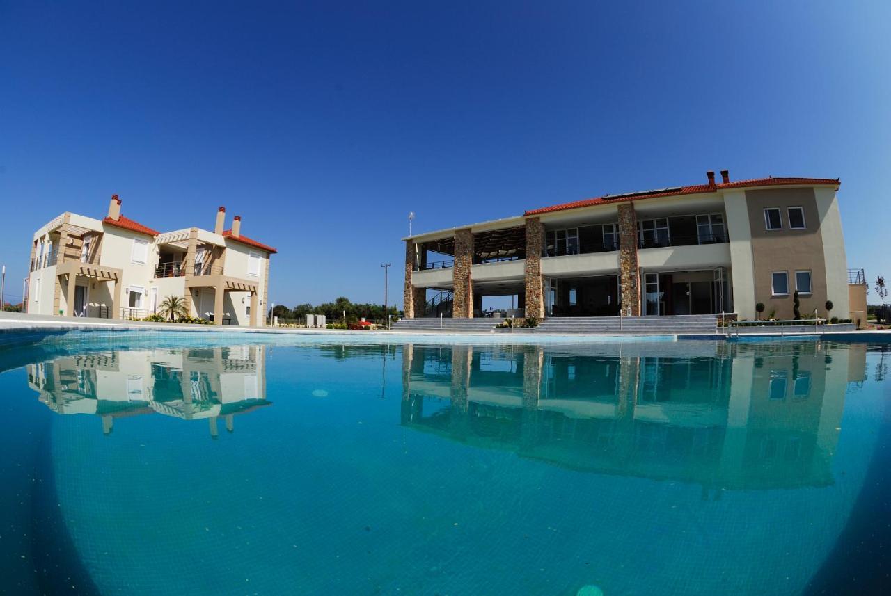 Antonios Village Hotel & Apartments Arkúdi Kültér fotó